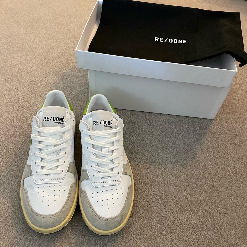 Redone 80s basketball shoes sneakers in white/lime